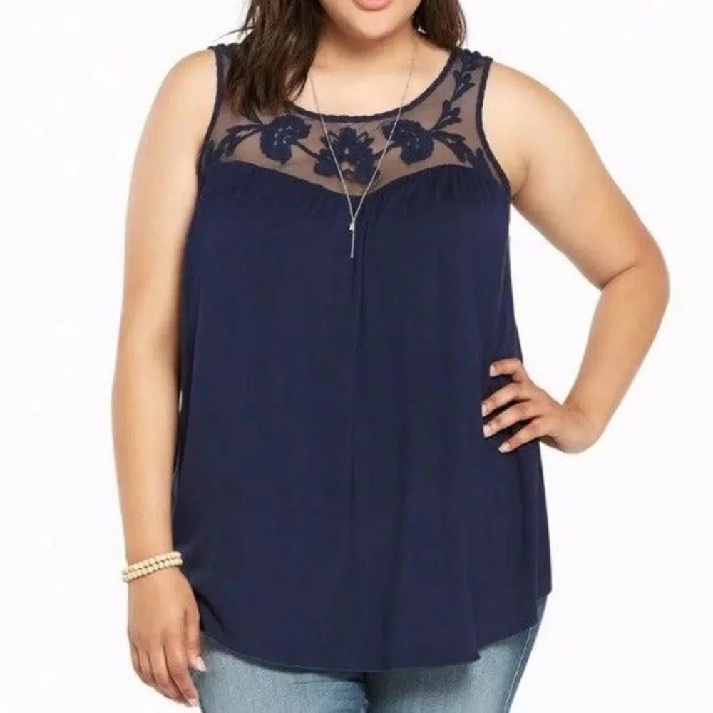 Torrid Navy Blue Floral Embroidered Mesh Yoke Sleeveless Babydoll Top Size 2 NWT - Picture 1 of 6